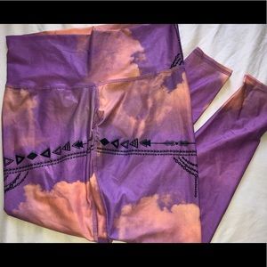 Teeki yoga leggings, size L (fits as M)